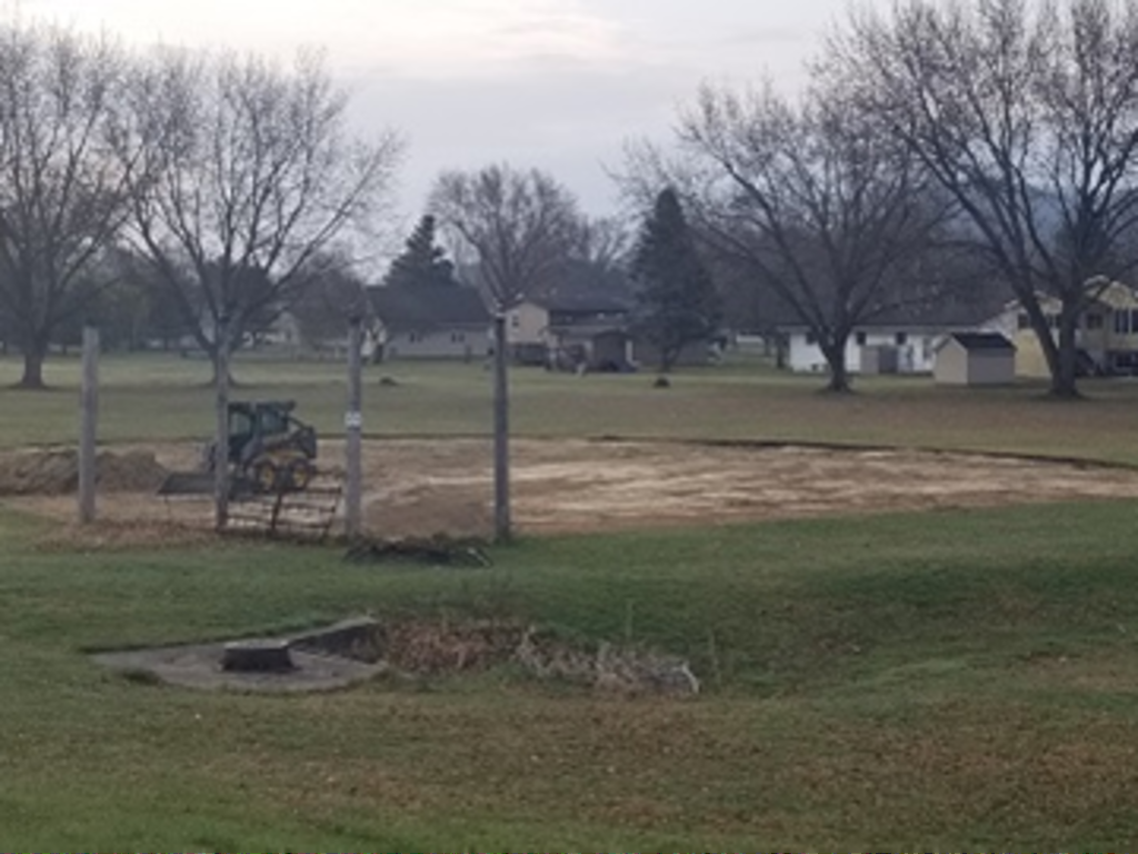 I will restore the poles of a soccer field   